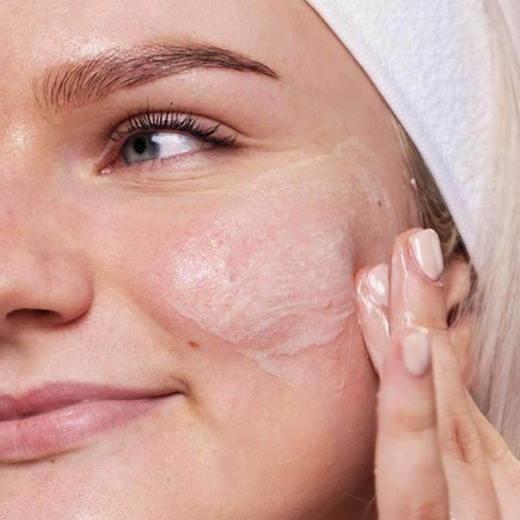 Daily Detox Facial Wash by Evolve Organic Beauty