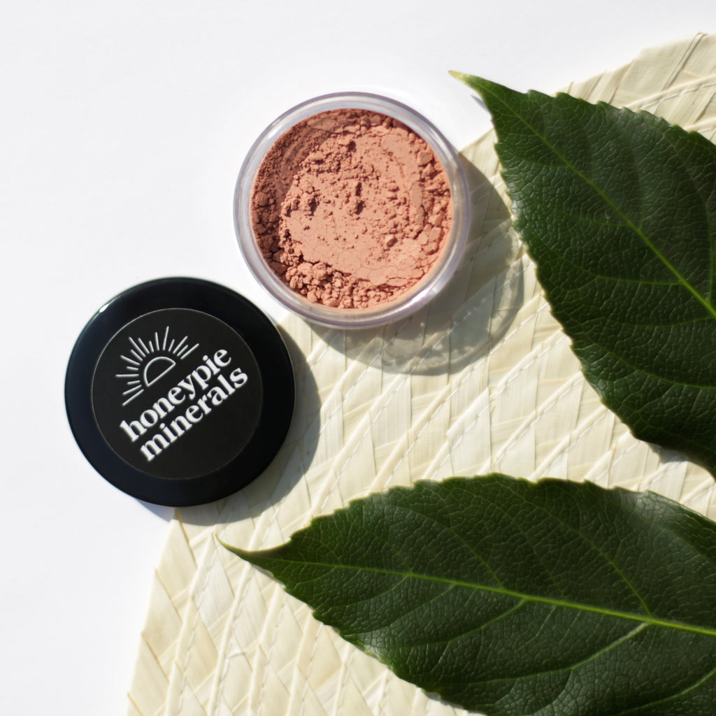 Blusher, honeypie minerals, minerals, matte shade for a soft, feminine look, pale pink matte, rosy-cheeked look, pink-peach, sensitive skin, Improved Skin Hydration, Eczema, Psoriasis or Irritation
